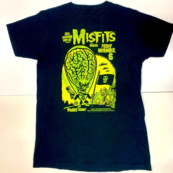 RARE! The Misfits - Invasion Graphic 
T-shirt - Picture 1 of 7